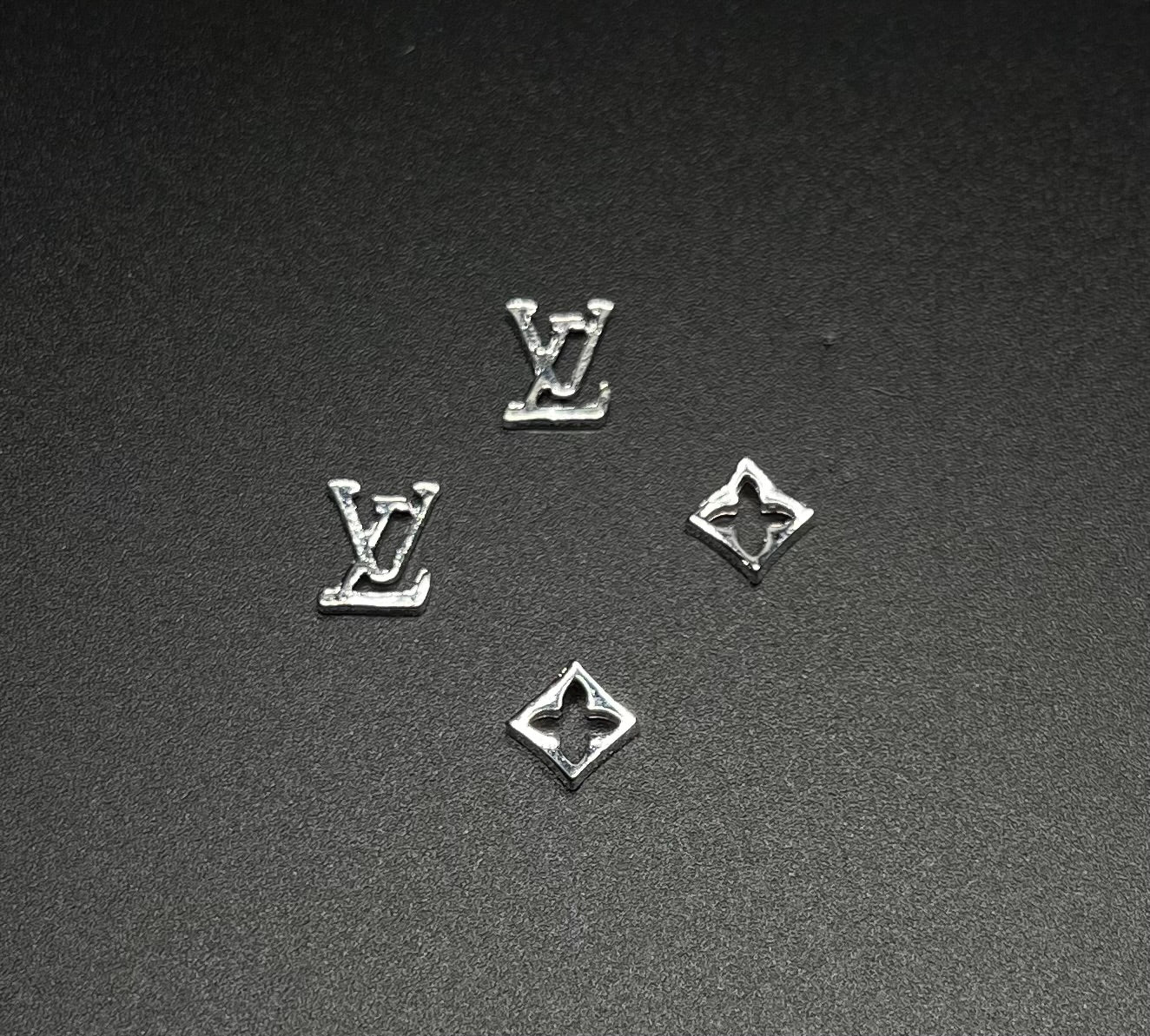 Luxury Charm LV- Silver (8pcs)