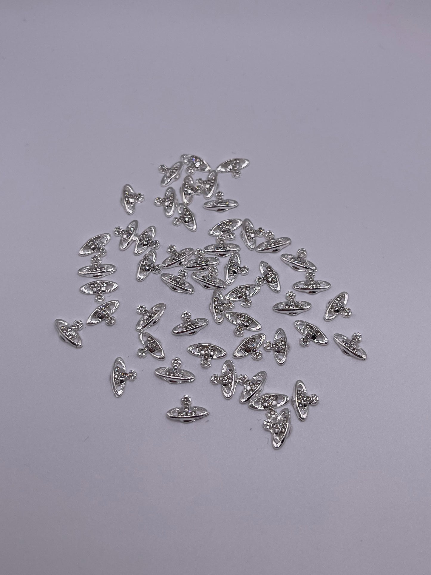 Silver Flat Saturn Charm (10pcs)