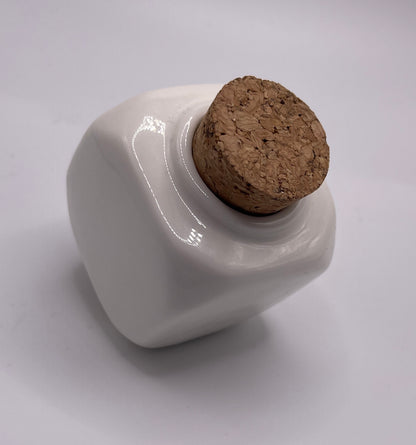 Monomer jar with cork-White