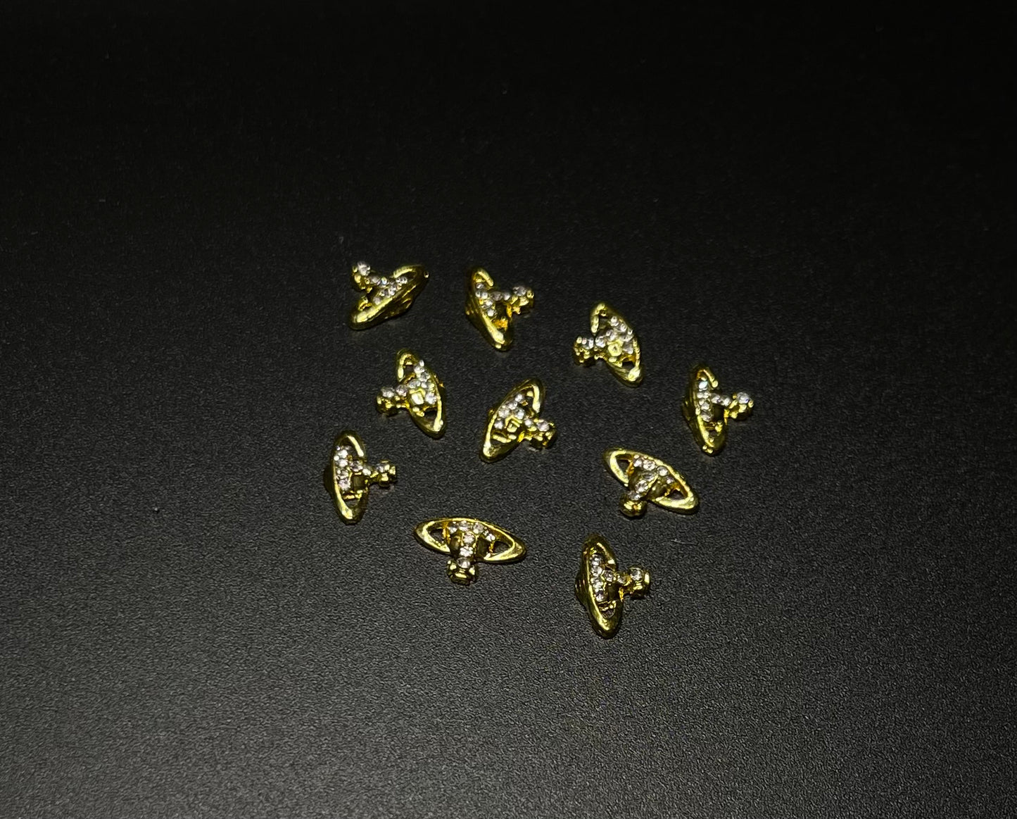 Gold Flat Saturn Charm (10pcs)